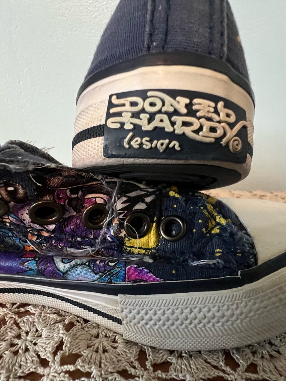 Ed Hardy Navy Sneakers with Yellow Paint-Splatter & Multicolor Tattoo Print - Picture 4 of 5